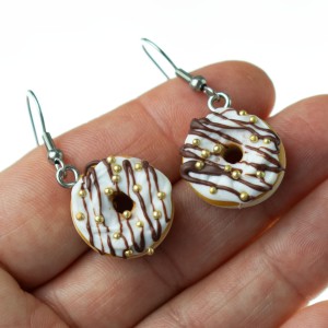 Donuty pączki lukrowane z polewą - kolczyki wiszące lub klipsy 